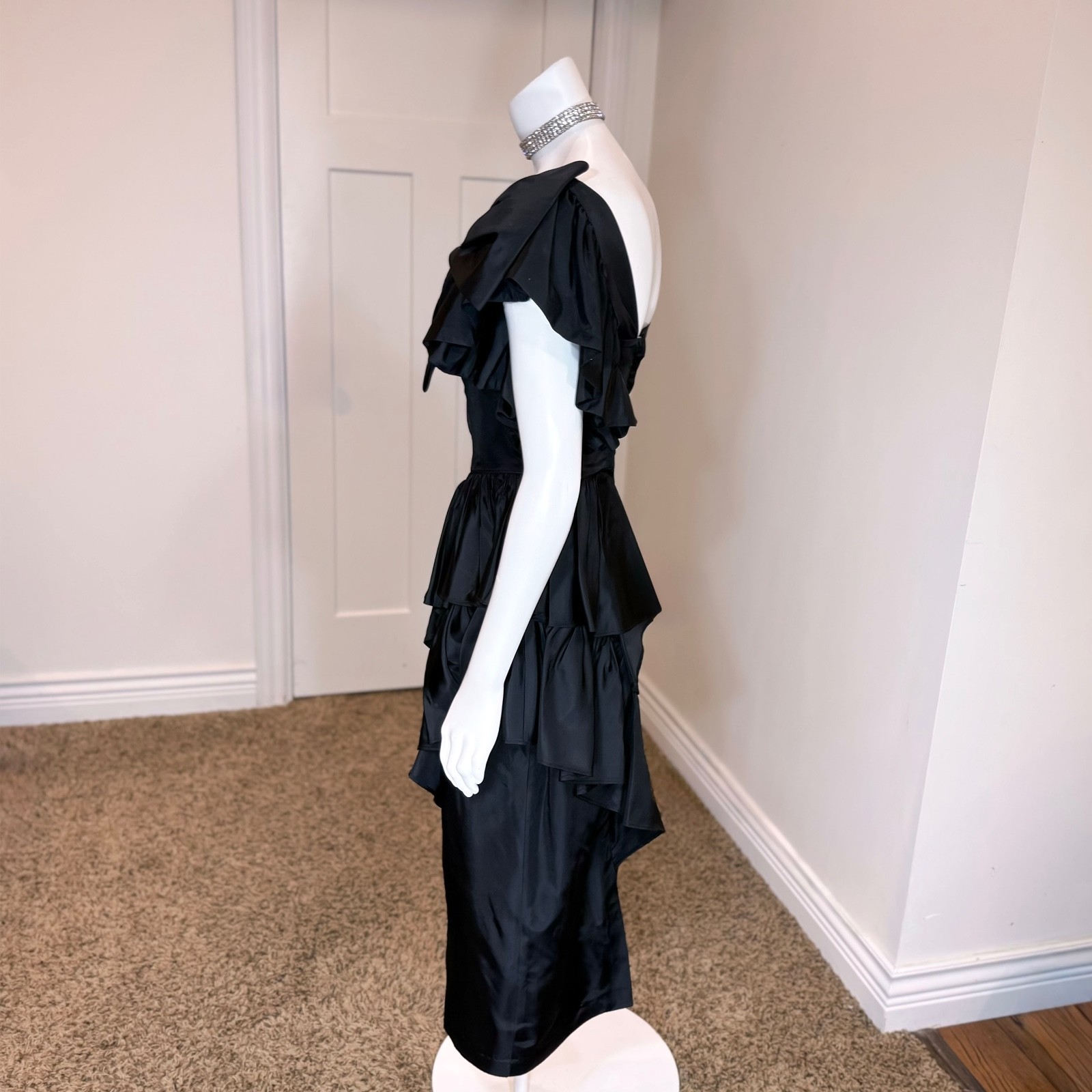 Vintage 80’s RUFFLE PARTY DRESS w RHINESTONE BOW S Cocktail Black Midi Evening