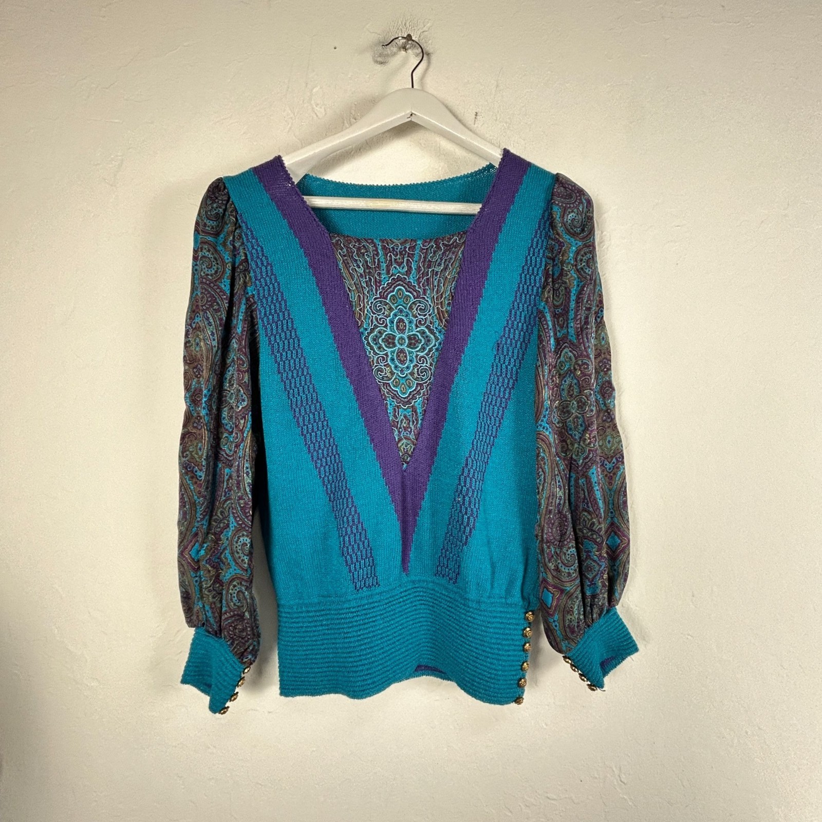 Vintage 80s M.L. Collection Womens Blue Purple Knit Sweater Paisley Sleeves