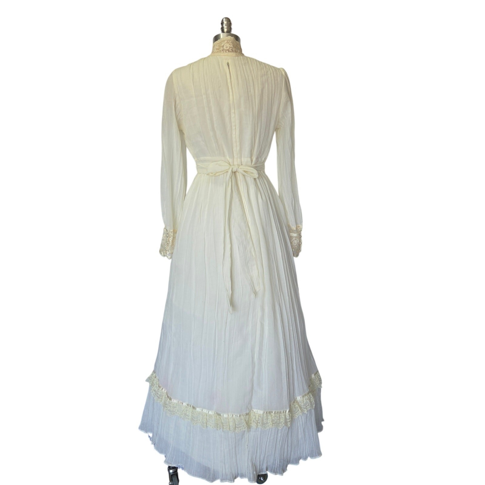 Gunne Sax Wedding Dress Size 11 Ivory Lace Vintage 70s Prairie Bridal Gown
