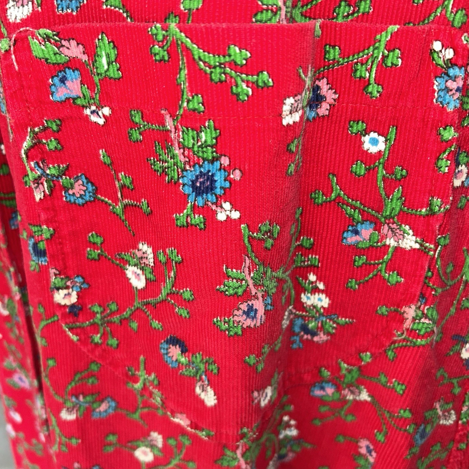 VNTAunt Abigail’s Attic Red Floral Corduroy 3/4 Bell Sleeve Vintage House Coat S
