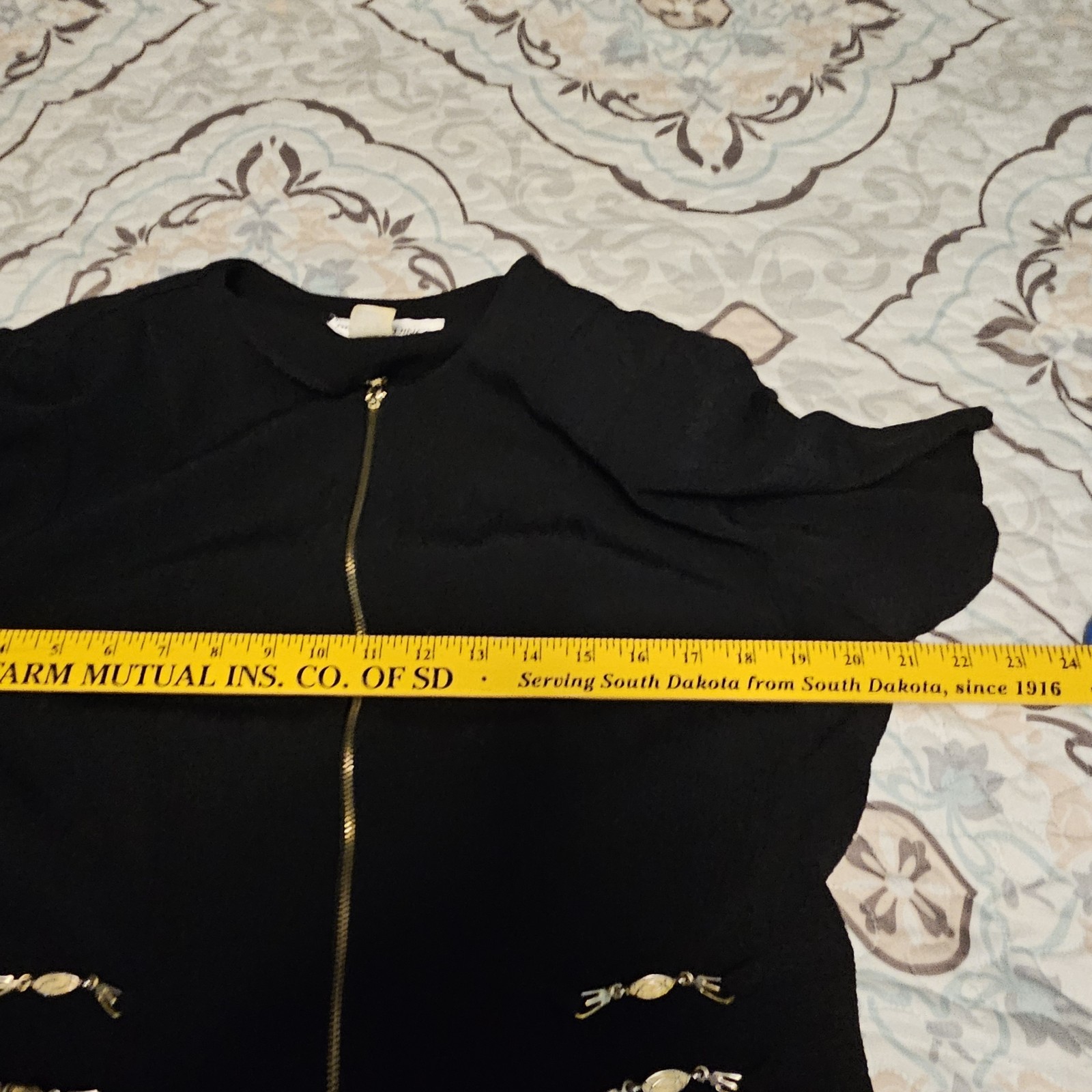 Vtge Betsy’s Things Short Sleeve Jacket Black Zipper Gold Accents USA
