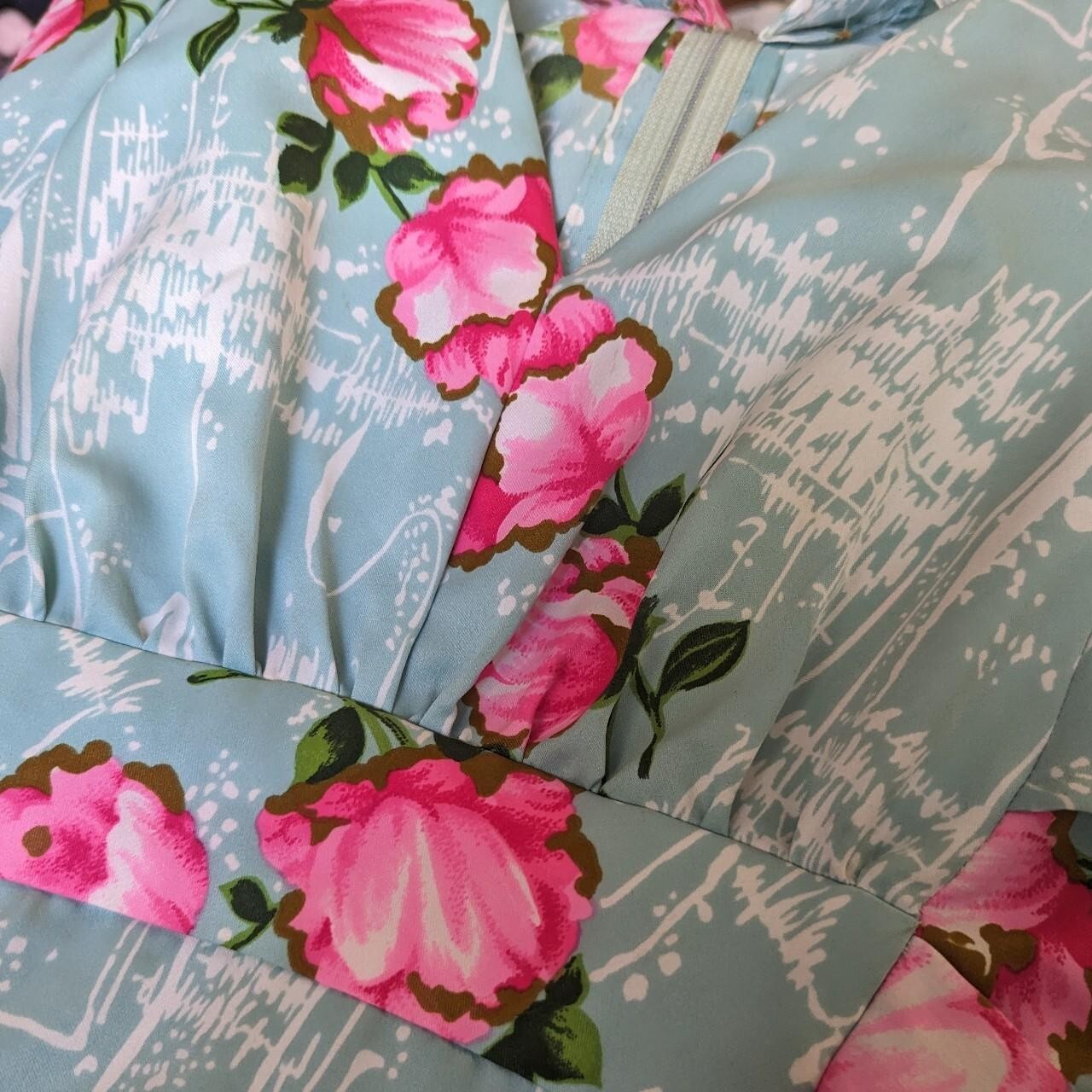 70’s VTG Retro Bohemian Floral V Neck Fit And Flare Maxi Dress Medium (?)
