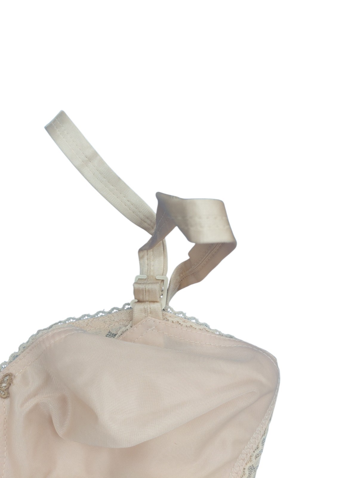 Vintage Lady Cameo Lingerie Bra Size 26E