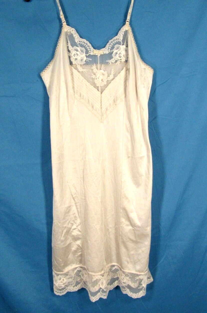VTG BODY LITES Silky NYLON Mesh Lace PLEATED BODICE Silver CHEMISE/SLIP 34