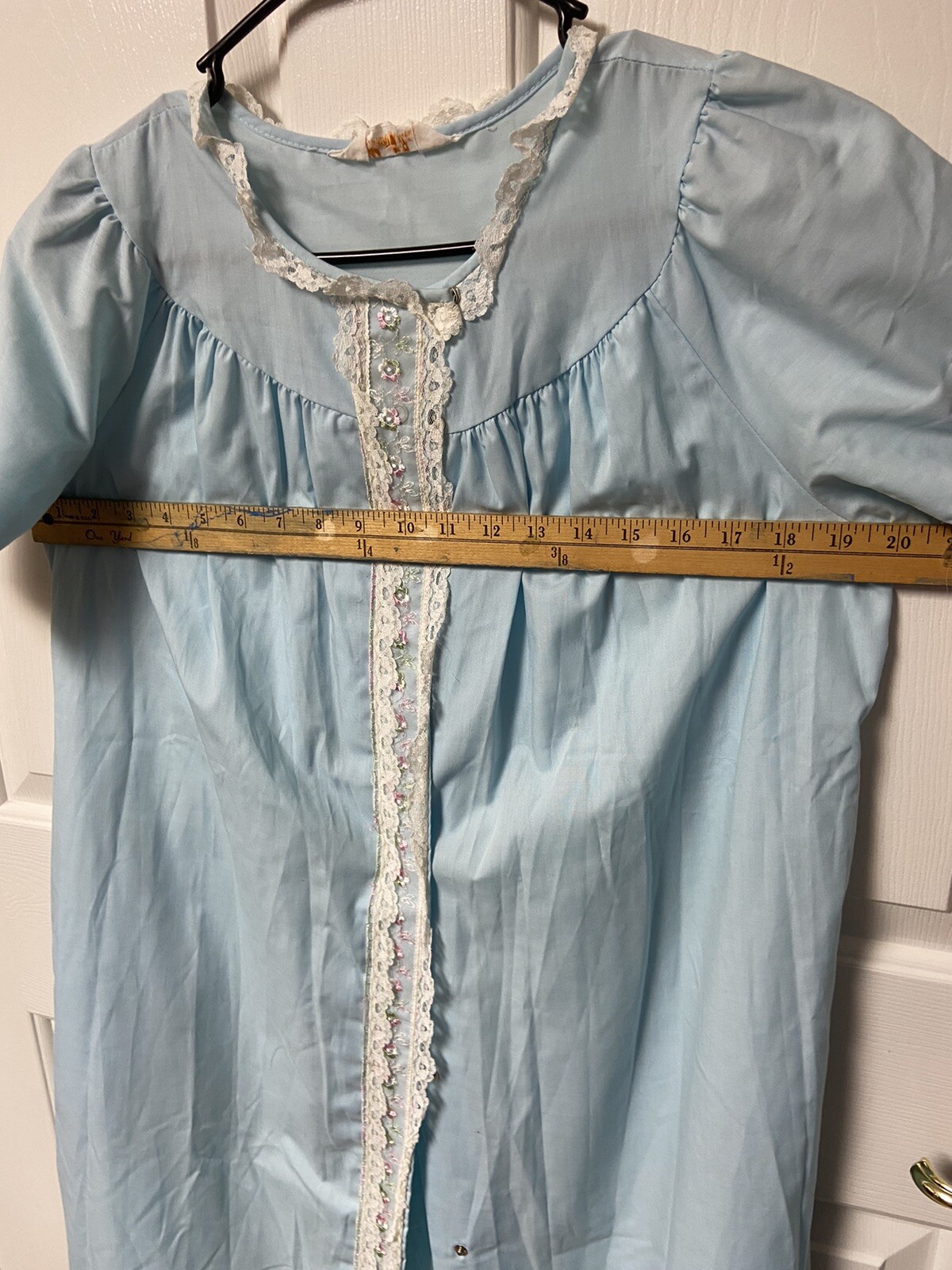 Woman Vintage Smart Time Robe Cotton Size M Snap Front Closure Embroidery