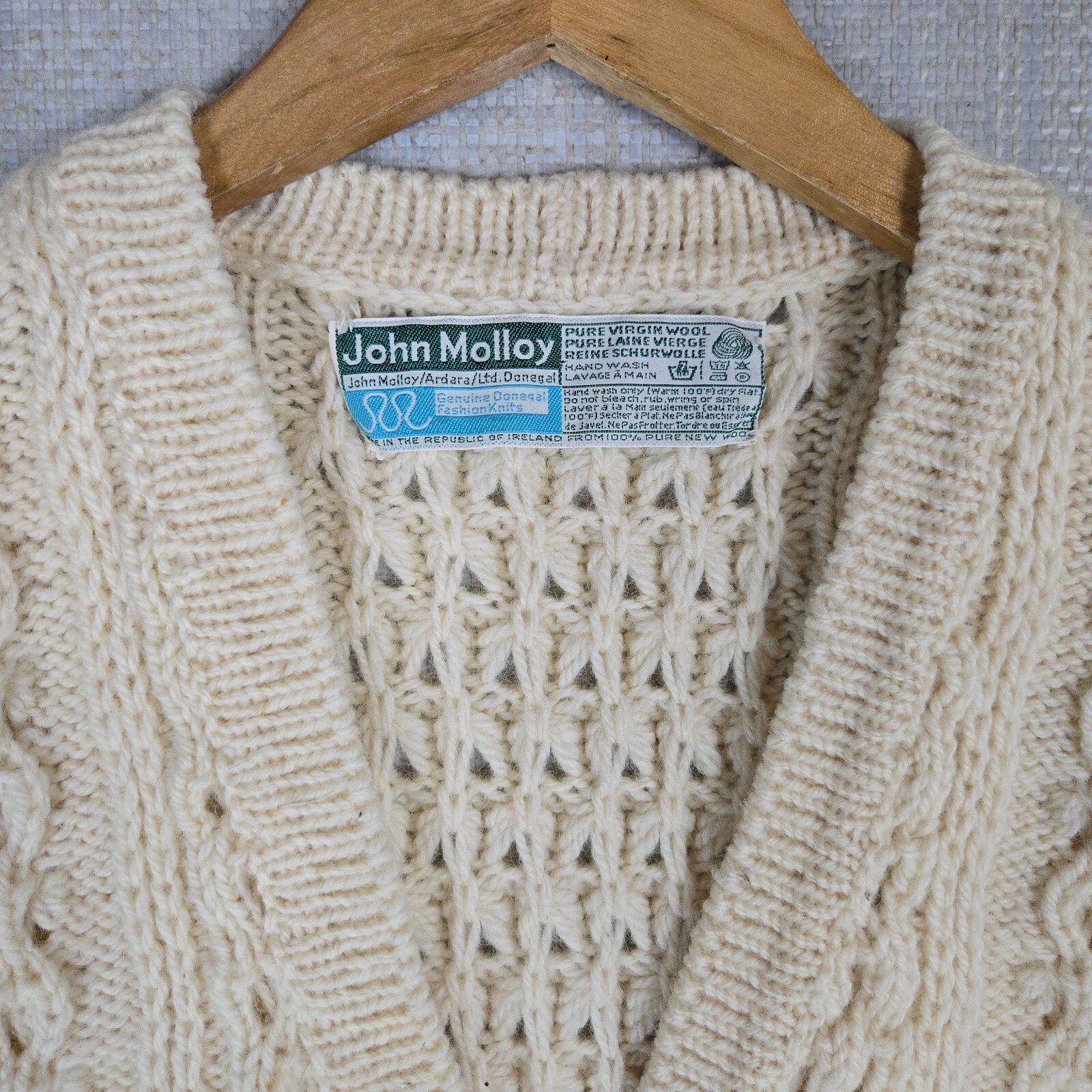 VTG JOHN MOLLOY Made in Ireland Aran Knit Womens Virgin Wool Sweater Vest Sz Med