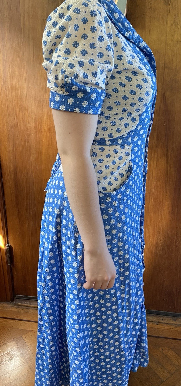 Vintage 1930s-40s White Blue Floral Lounge House Dress Puff Sleeve Zip Front Med