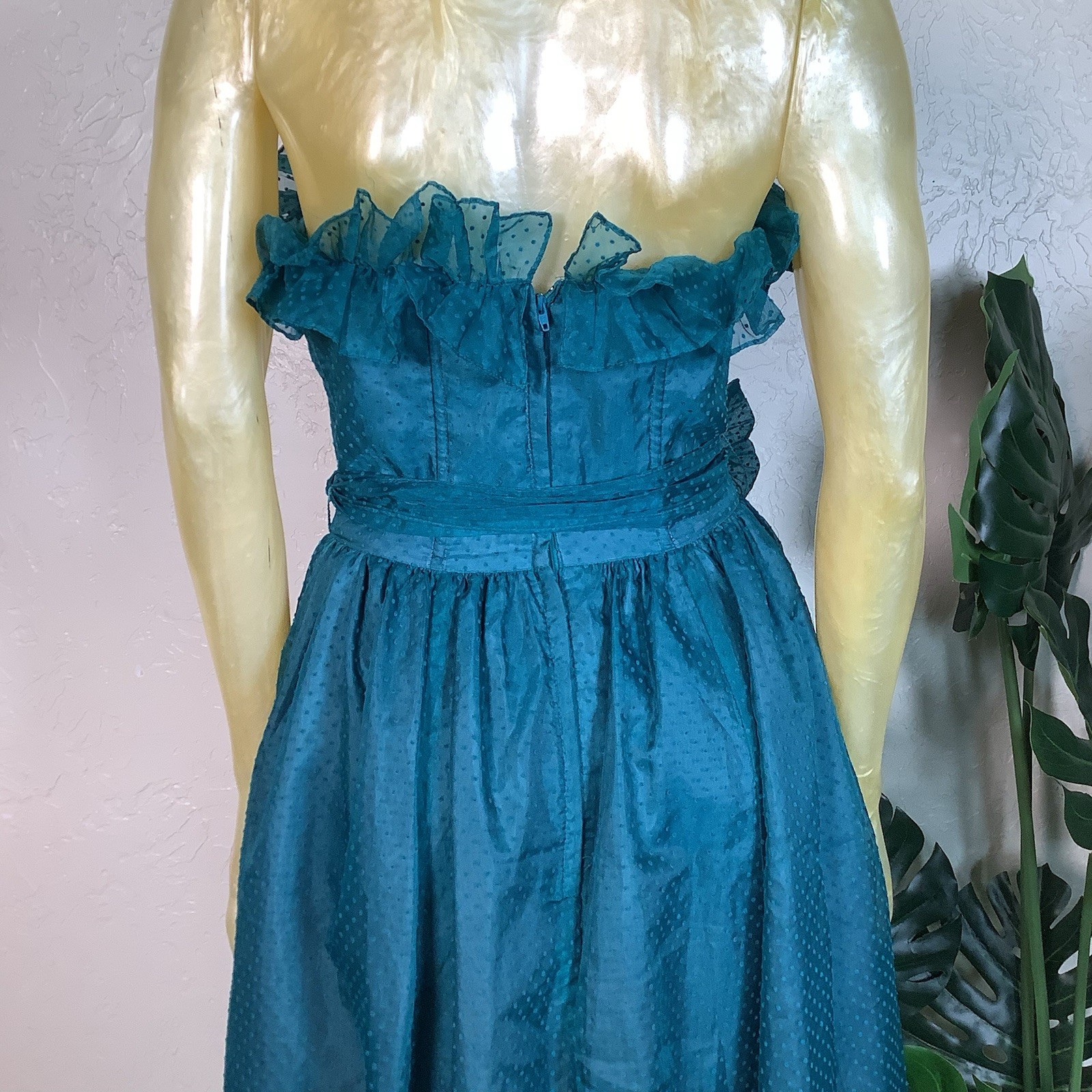 Vtg 1980s Gunne Sax Teal Swiss Dot Strapless Tea Length Semi-Formal Dress