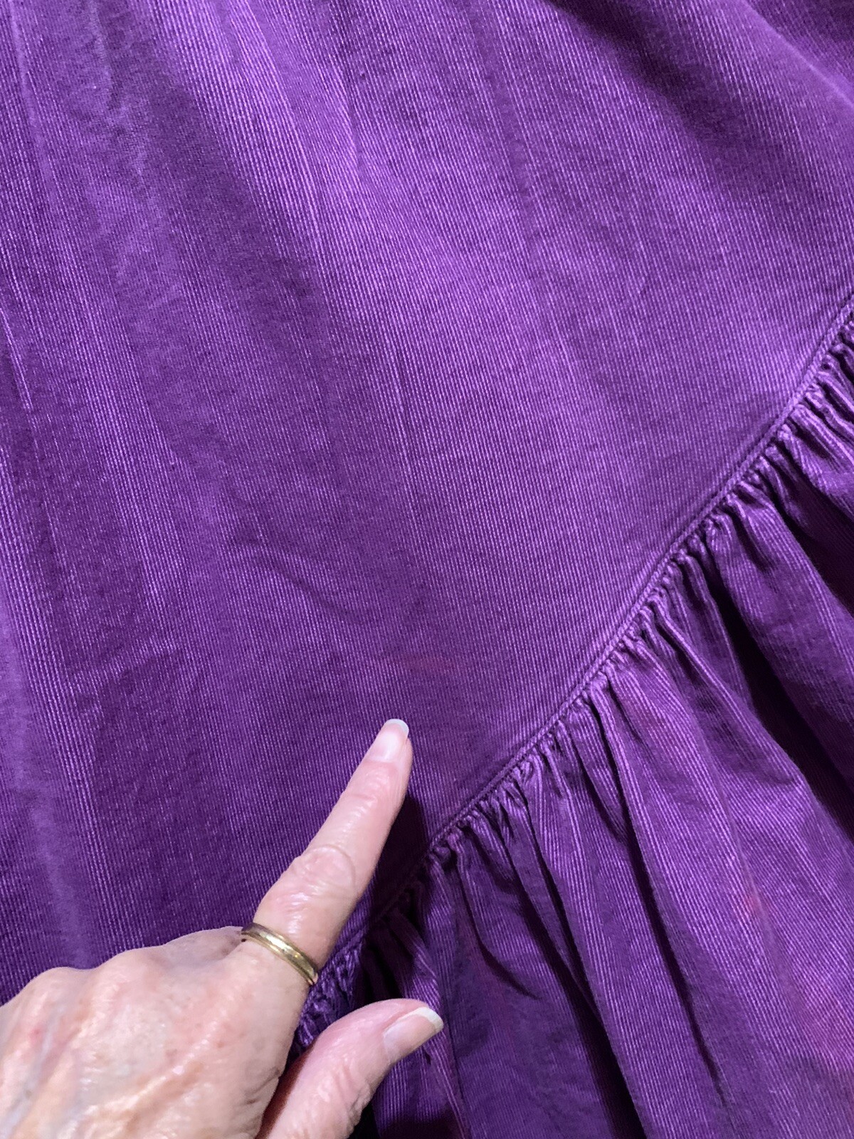 ❤️Vintage GENE EWING BIS 80s Purple Corduroy Midi Skirt California 26” Waist