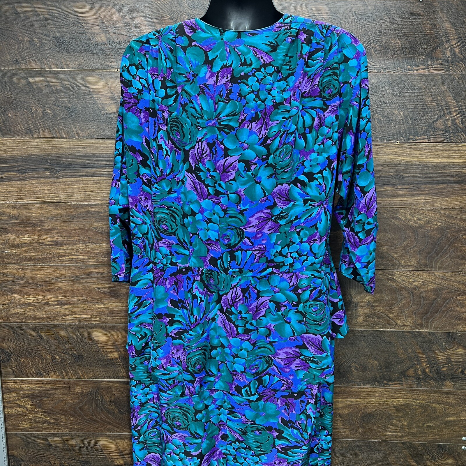 Sally III Vgt Dress 1980 Size 24 Black Teal Purple Floral Rayon Button Front