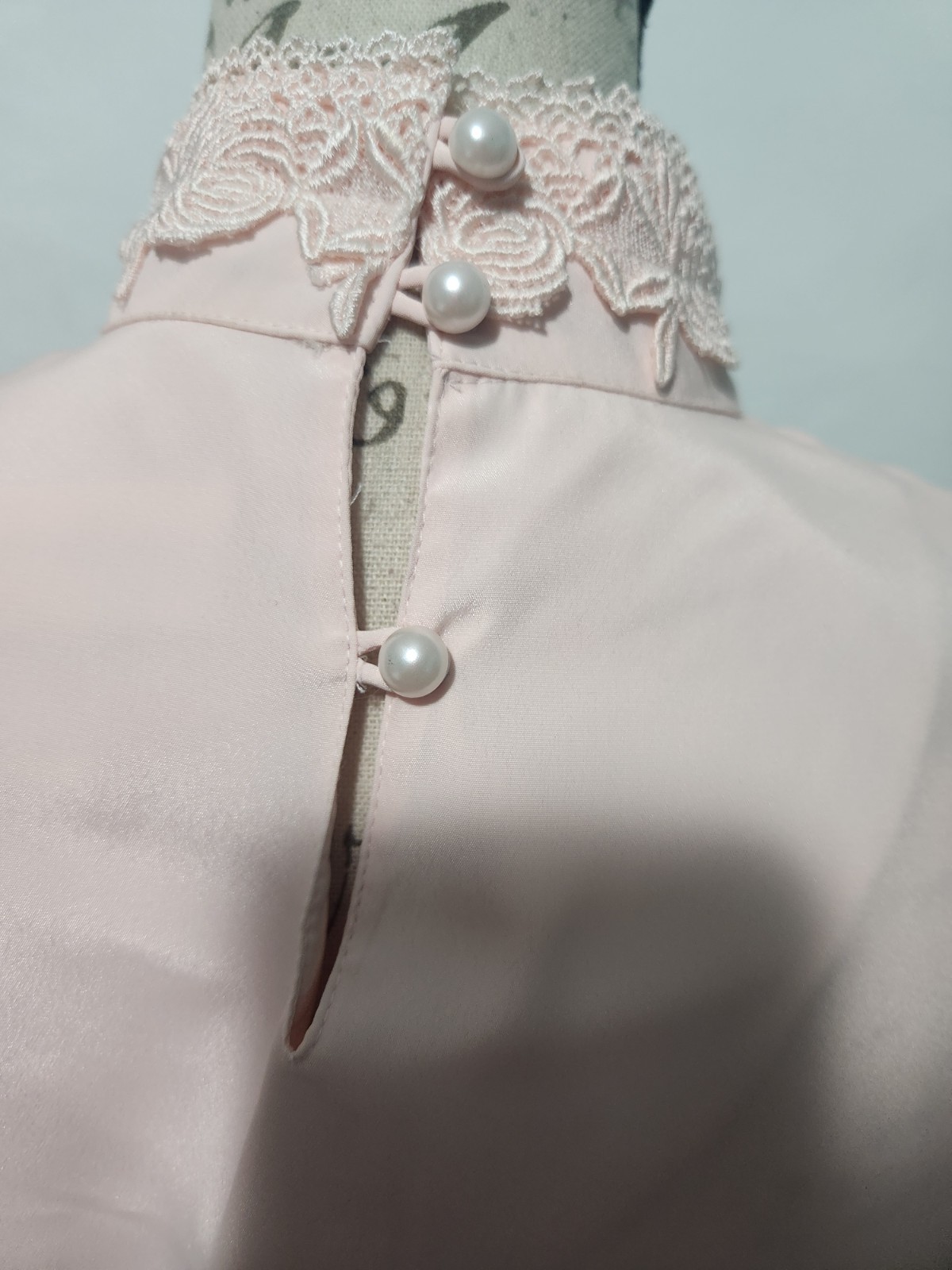 Vintage 80s Yves St. Clair Pink Lightweight Sheer Blouse. Size 8. Faux Pearl