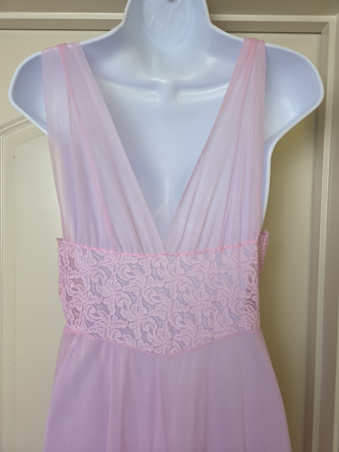 Vtg 1980s Vanity Fair Long Nightgown Lilac Purple Chiffon Nylon Lace Sz 34