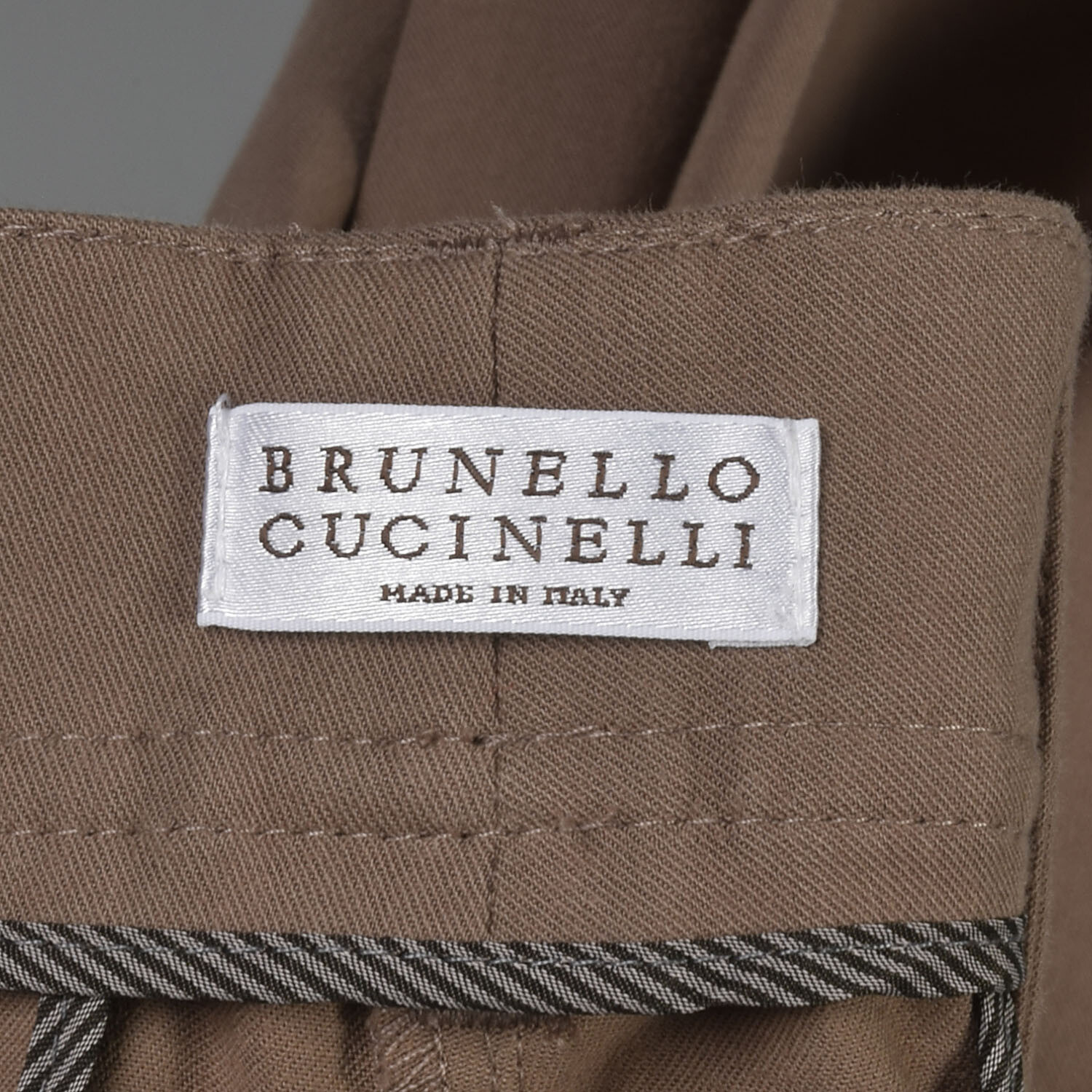 Small Brunello Cucinelli Capri Pants Pleated Tapered Leg Designer Bottoms VTG
