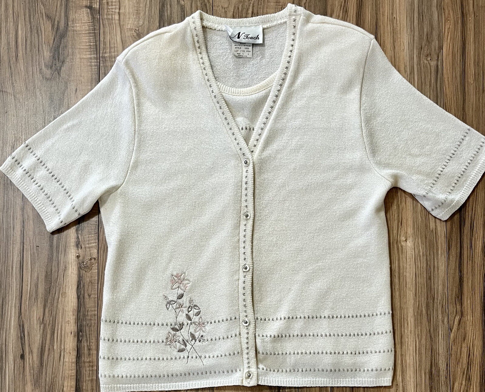 Vtg N Touch Women’s Size L Ivory Cardigan Sweater Short Sleeve W/Shoulder Pads