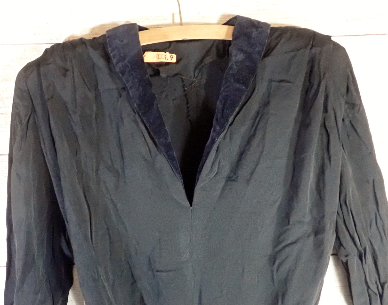 Rare Vintage 1950s 60s MCM Black Crepe Wiggle Cocktail Dress – Velvet Trim XS