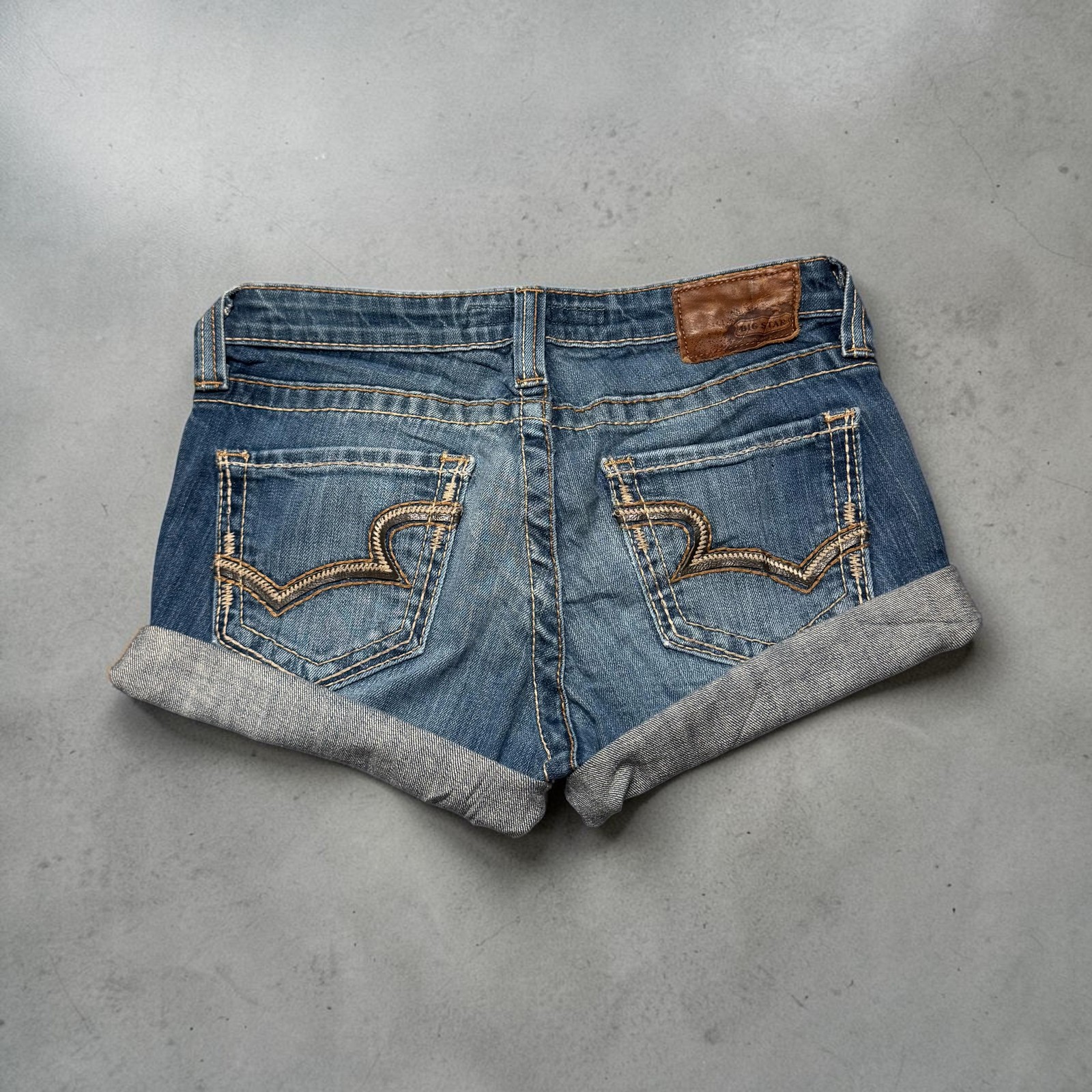 Big Star Denim Shorts Womens 27L Blue Rolled Cuff Embroidered Pockets Casual