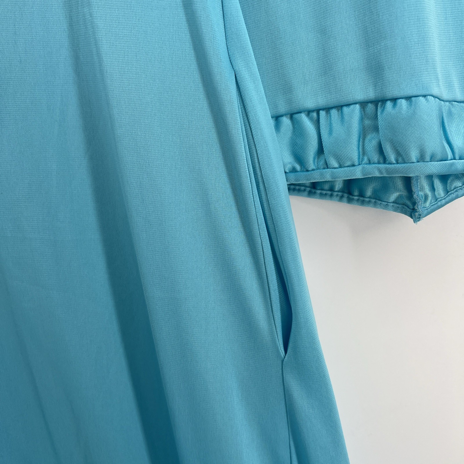 Vtg Vanity Fair Turquoise Long Sleeve Half Zip Ruffle Collar Women’s Robe Small