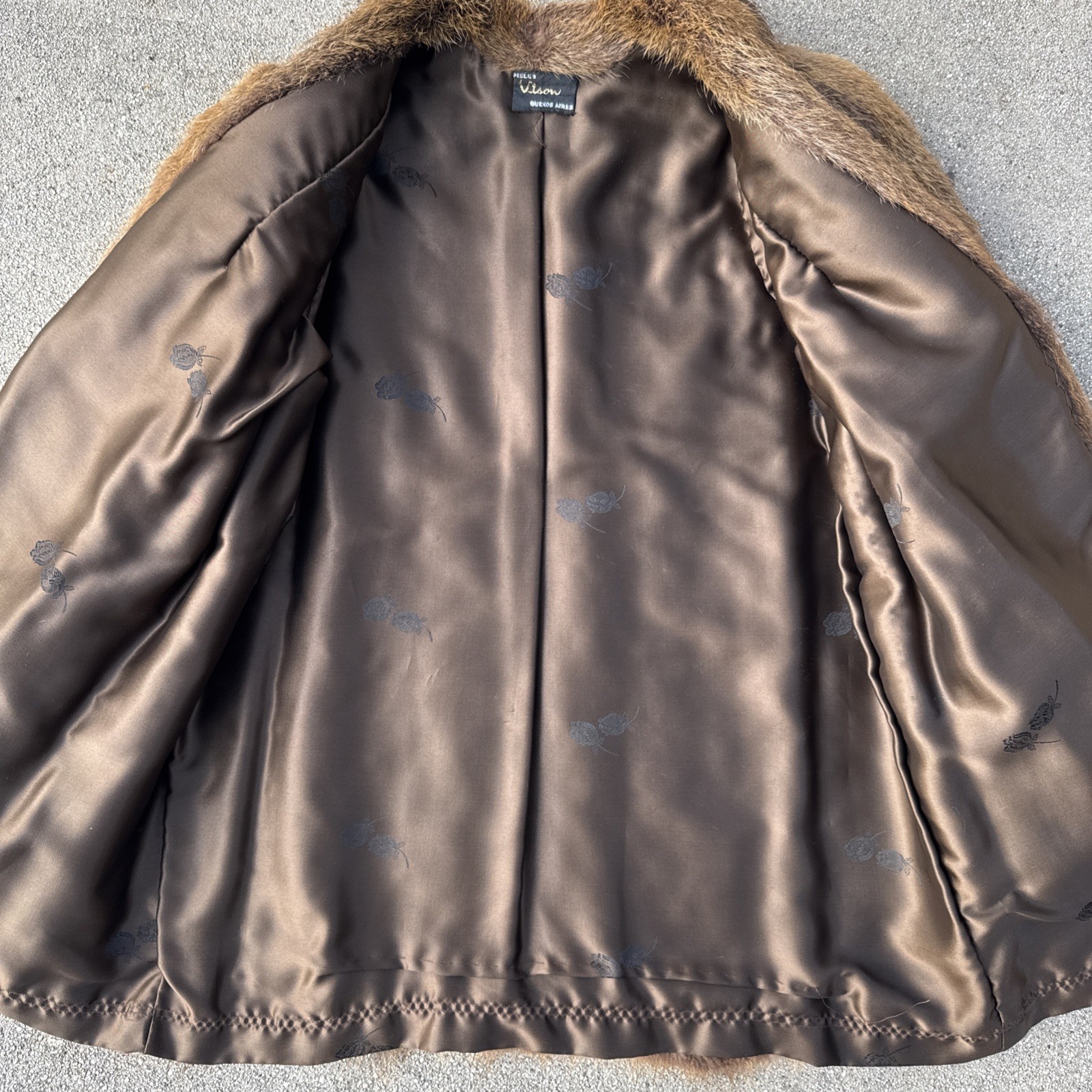Argentina Golden Nutria Shades of Brown Fur Coat Shoulder Pads SZ M – L