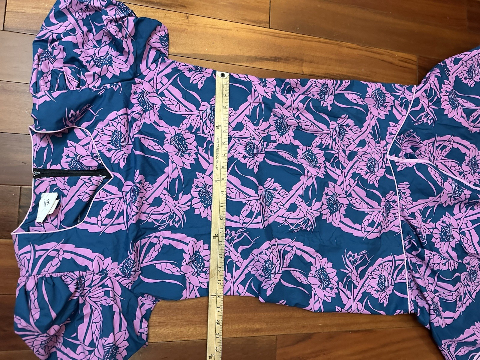Vintage 90’s Hawaiian Shannon Marie Tea Length Muumuu