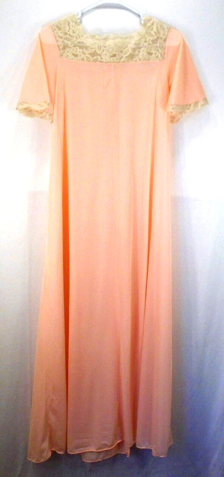 Vintage Peach Nylon Square Ecru Lace Yoke Flutter Short Sleeve Lingerie Robe S/M