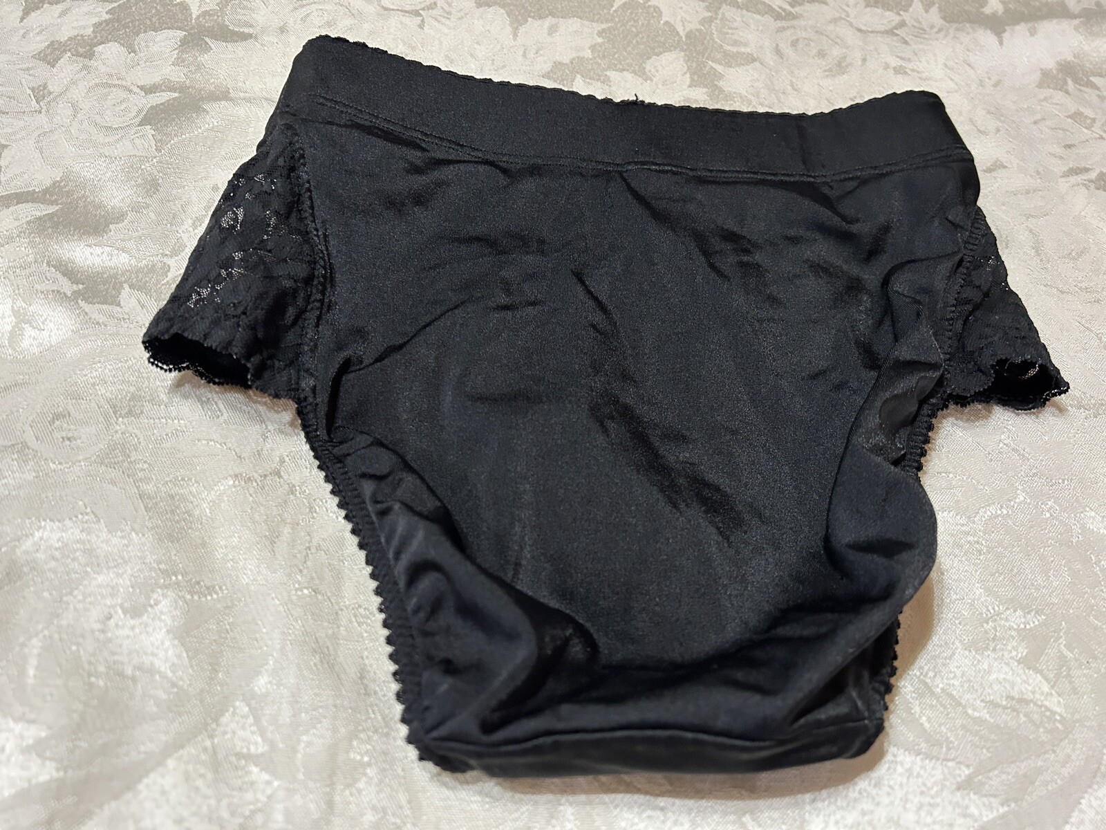Vtg 90’s VICTORIA’S SECRET 570777 Moderate Control Shaping L Black Panties