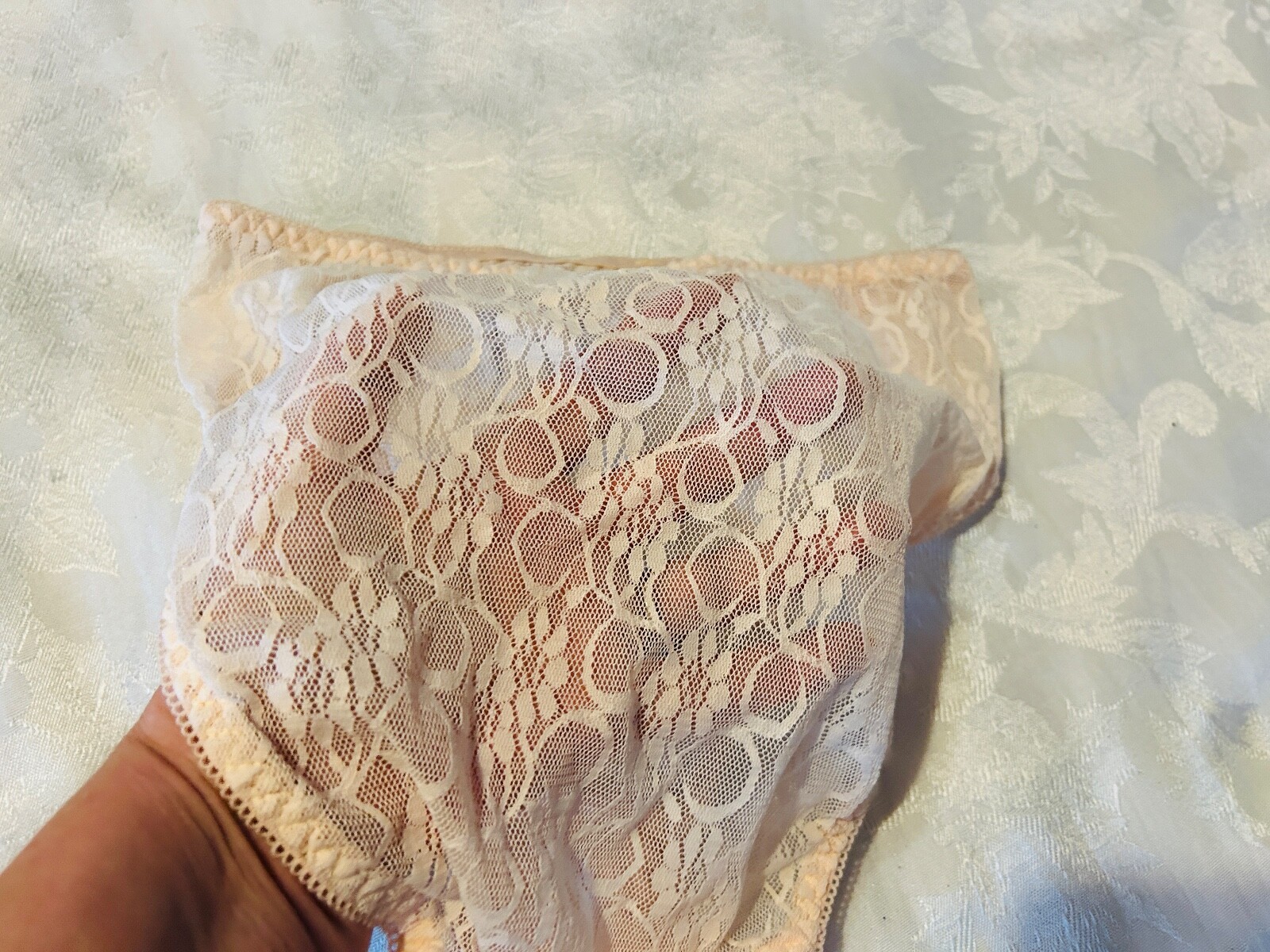 NWT Vtg SEDU’ Fine Lingerie Sheer Raschel Lace Hi Cut Panties Hips 40-41 Size 7