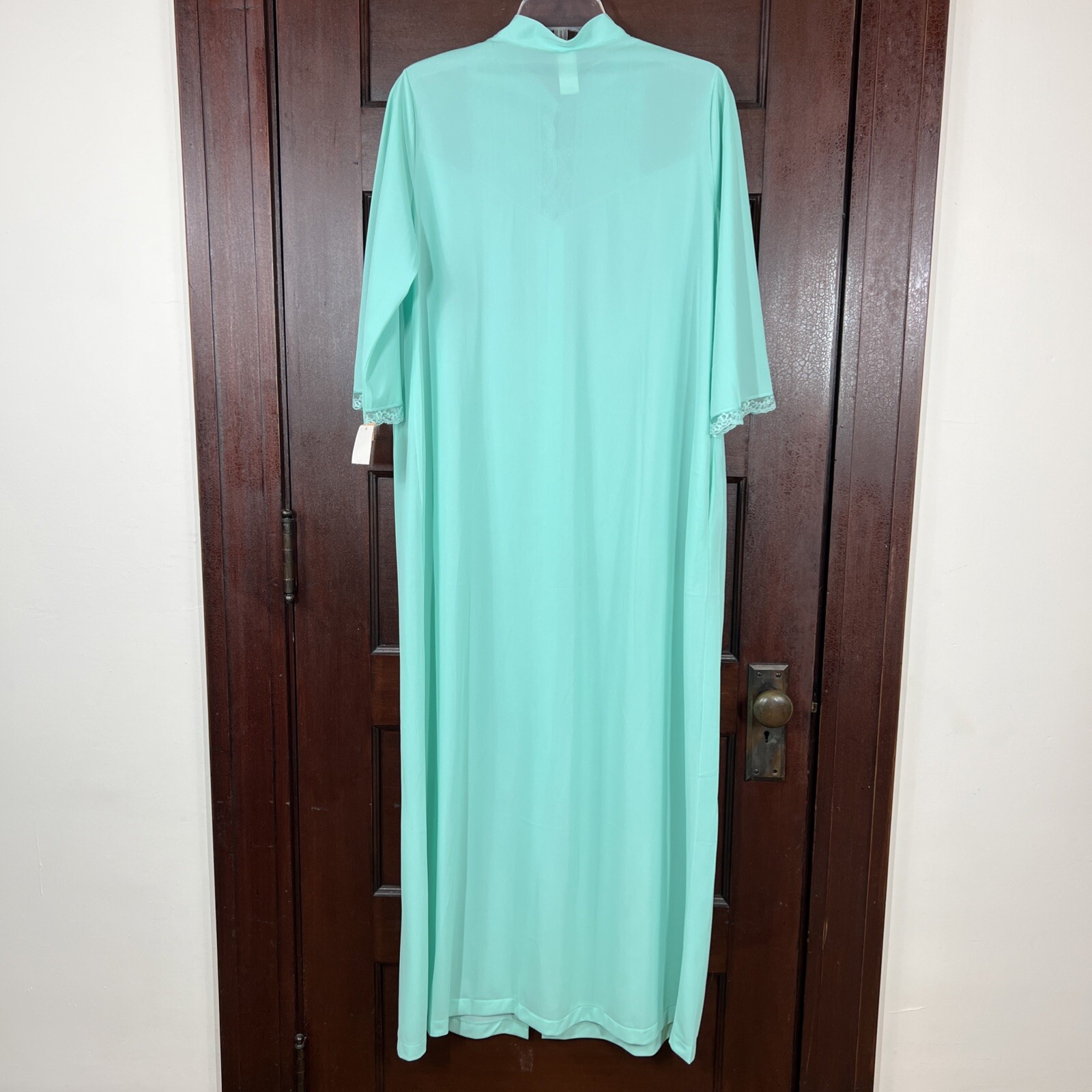 VTG Montgomery Ward Women’s Medium Mint Green Sheer Long Robe Buttons Pocket NWT