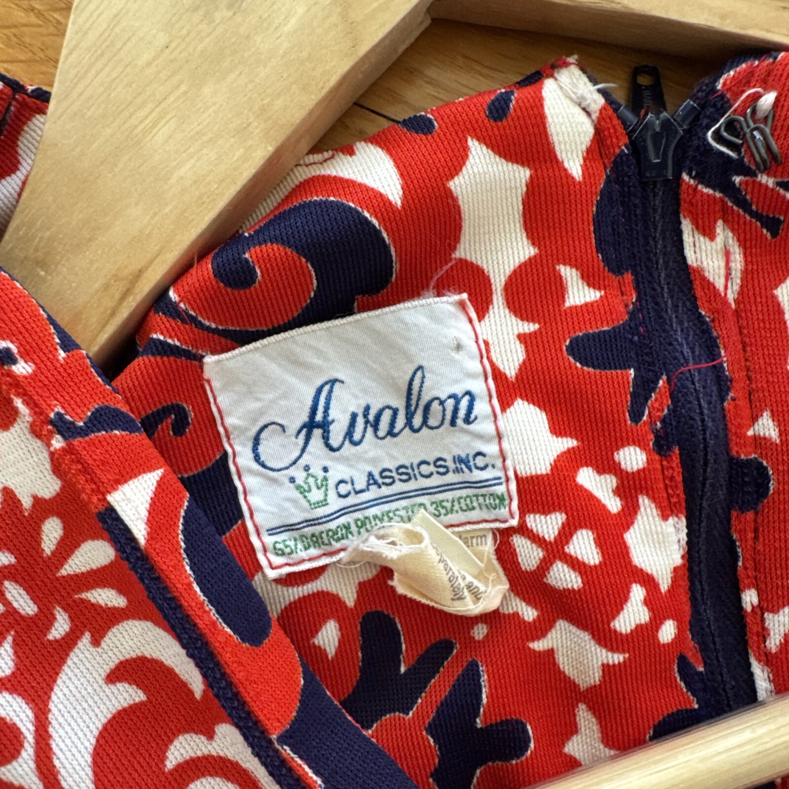 Vintage 1970s AVALON CLASSICS Polyester House Dress Size 14 (fits Modern 8-10)