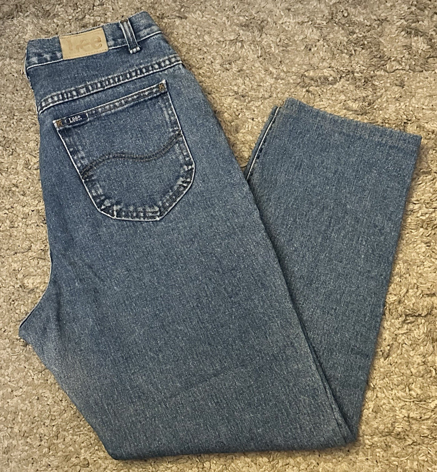Vintage 80s Lee MR Women’s Size 15 Med. Blue Classic Fit Tapered Denim Jeans USA