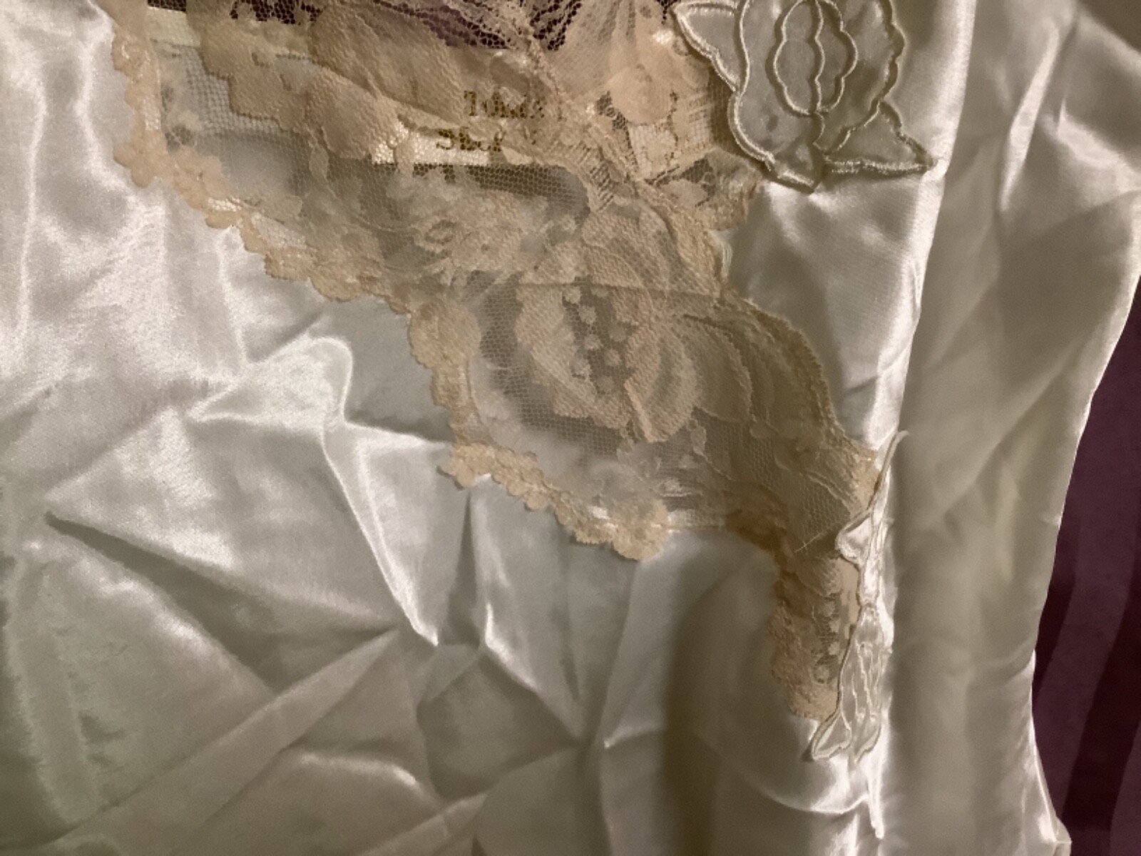 VINTAGE 90’s VICTORIA SECRETS GOLD LABEL CAMI & HIGH CUT PANTIE SET CREAM &IVORY