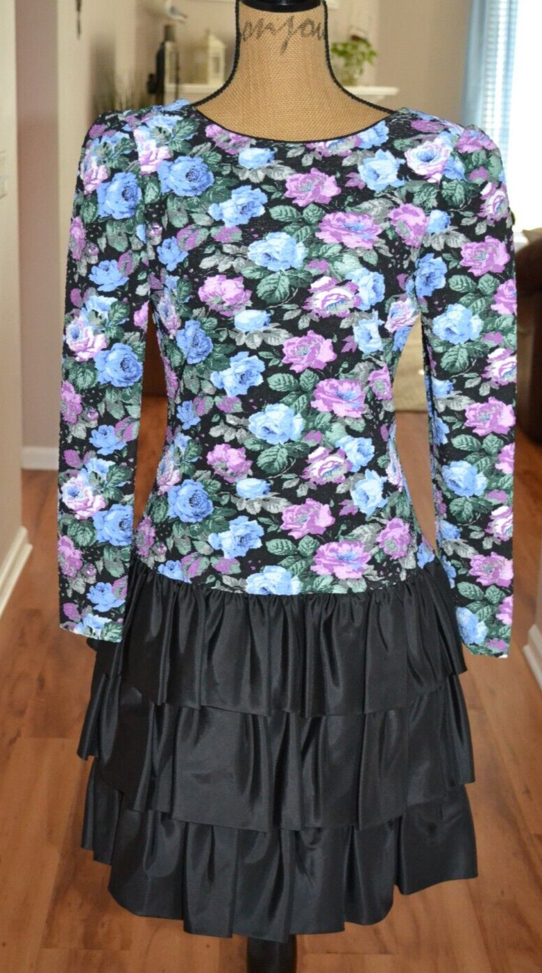 Huey Waltzer for Darcy Vintage floral pucker Ruffle Long sleeve Dress 11/12 USA