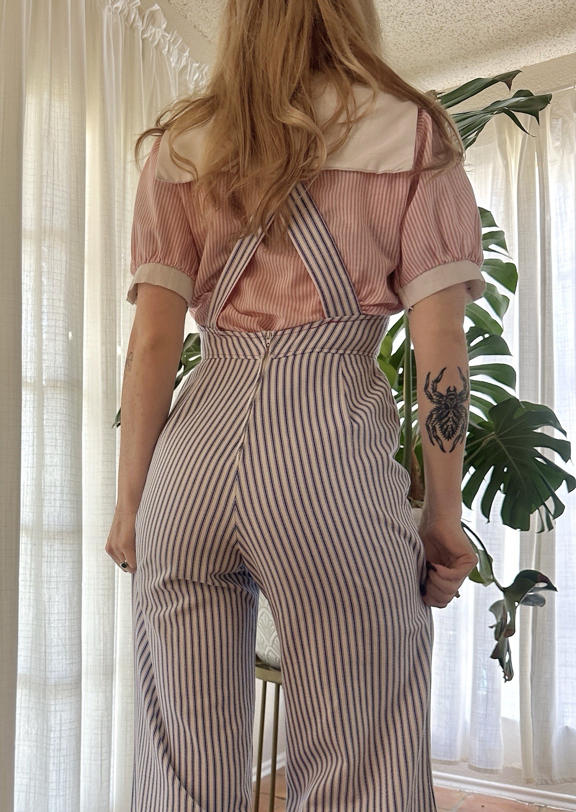1970s Bell bottom Overalls Striped with star patch 26×31 vintage 70s