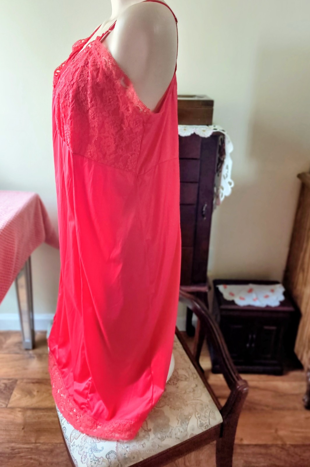 Vtg 60s GAYMODE Penneys Nylon Red Full Slip/Dress Lacey Bust & Hemline Sz 44