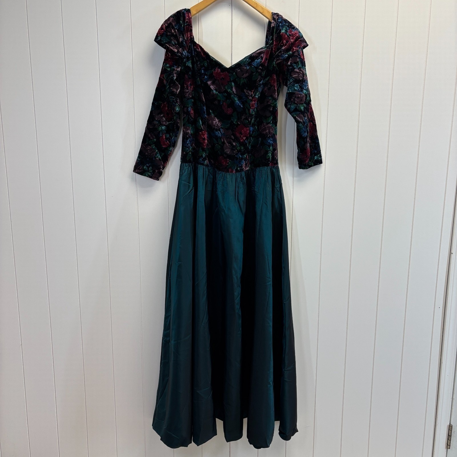 Vintage 90s Whimsigoth Princess Dark Floral Velvet Gala Gown Women Size 10 Hoco