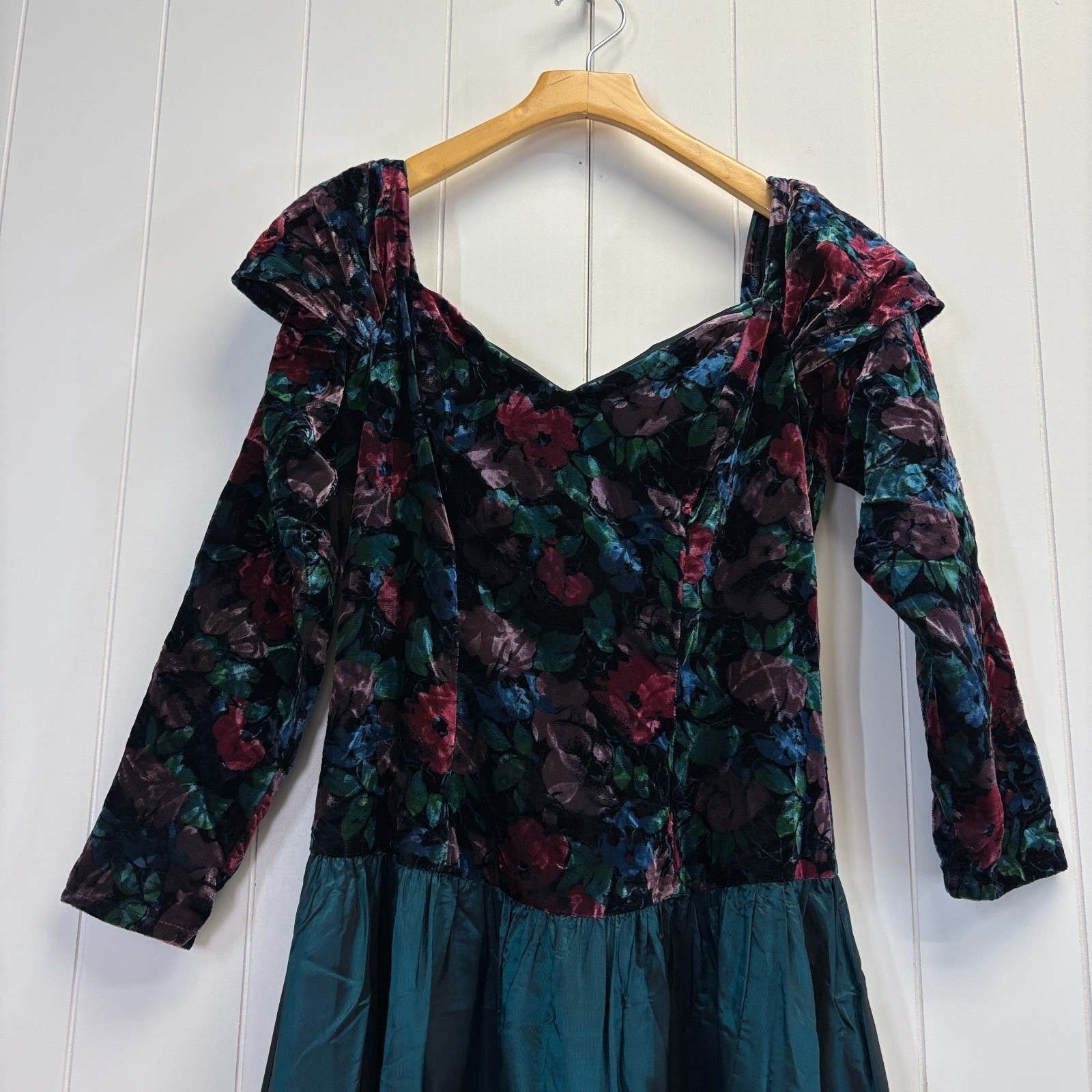 Vintage 90s Whimsigoth Princess Dark Floral Velvet Gala Gown Women Size 10 Hoco