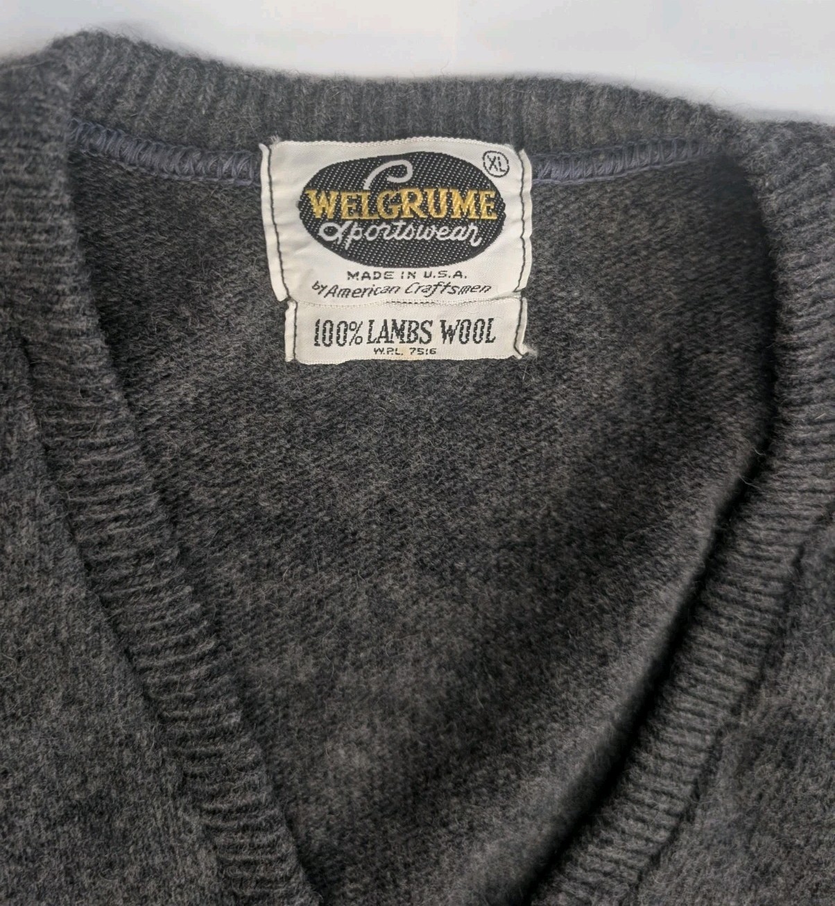 Vintage 1950s Welgrume V-neck XL Lambs Wool Sweater USA Sportswear Grey Made USA