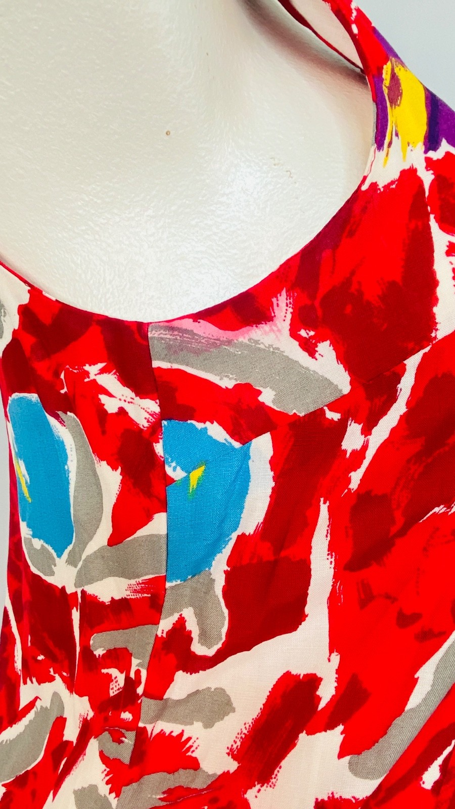 Vintage 1970s colorful floral dress L sleeveless red abstract shift sundress
