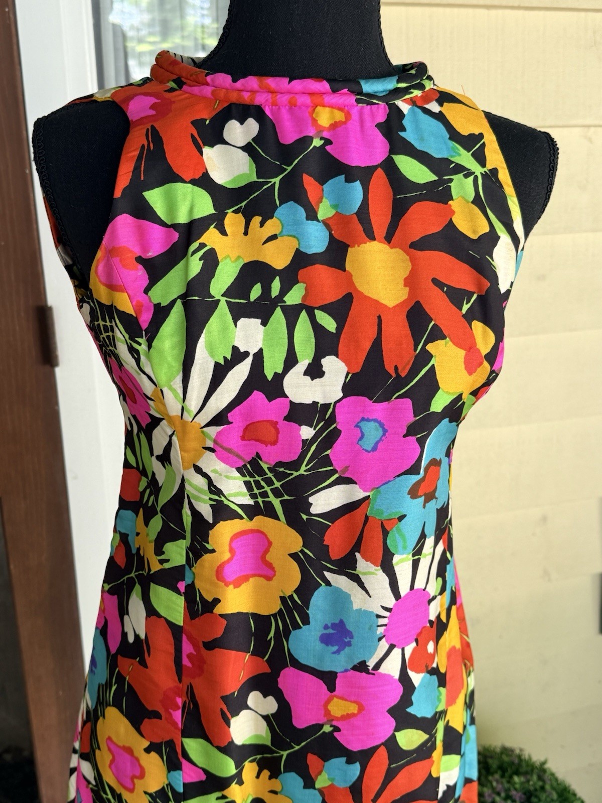 Vintage 70s ILGWU Union Made Bold Floral Shift Dress Silk Hawaiian Boho USA Sz 6