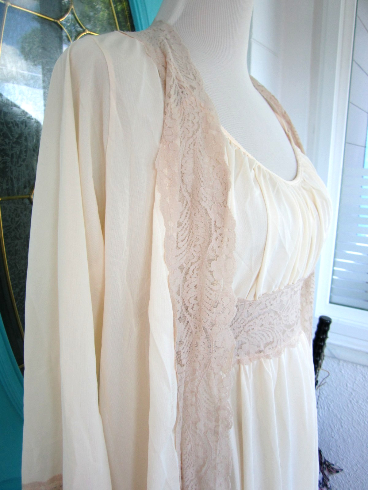 Vintage Mary Barron Nightgown Lingerie Long Creme Negligee & Robe Ivory Size M