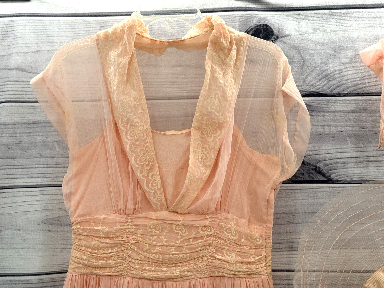 VINTAGE 1950’S CORRINE ORIGINAL PINK FLOOR LENGTH GOWN OPEN CROWN HAT & GLOVES