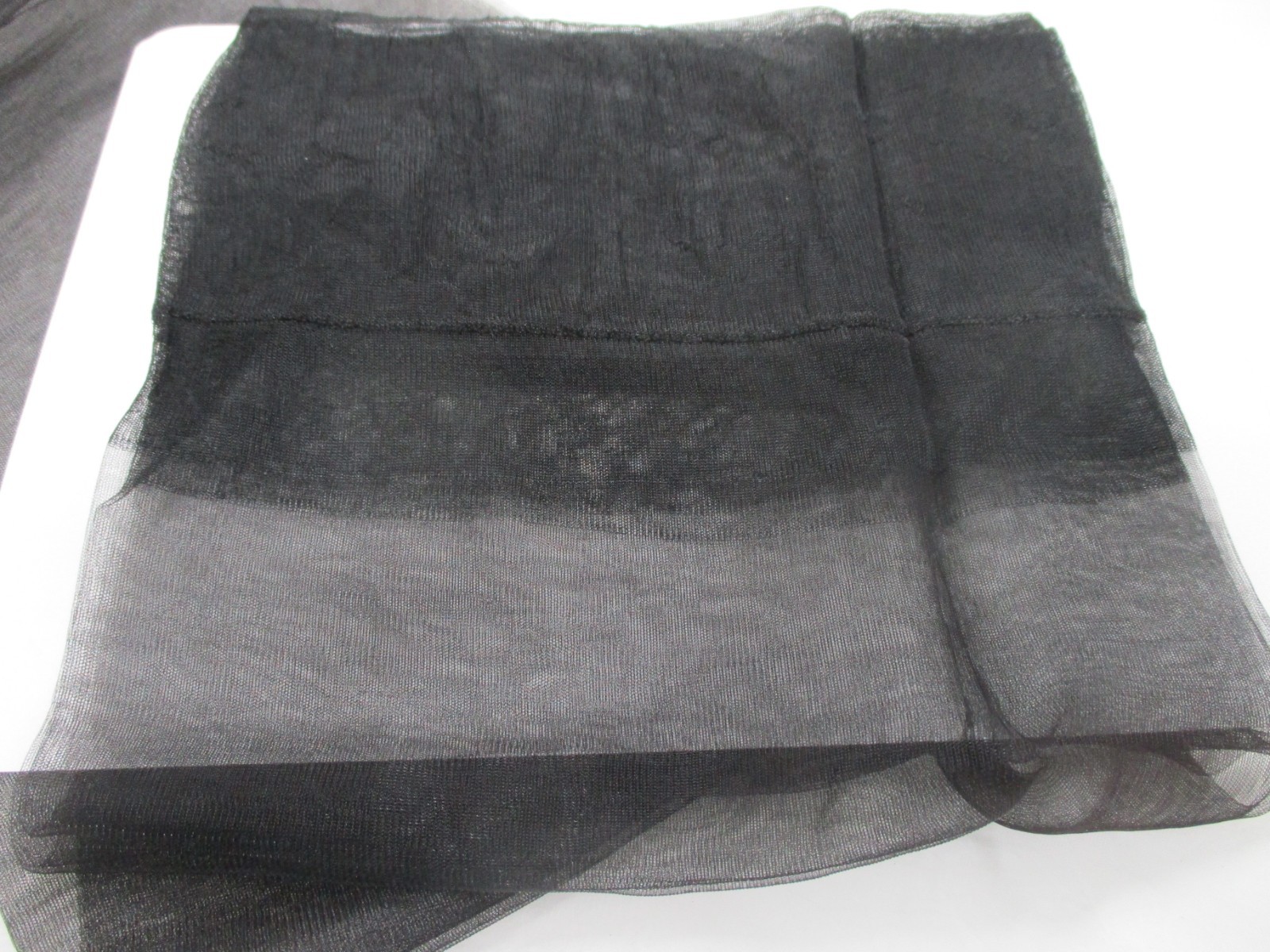 1PR VINTAGE UNBRANDED RHT SHEER SHINY FLAT KNIT NYLON STOCKINGS 11 LONG 40″ BLAC