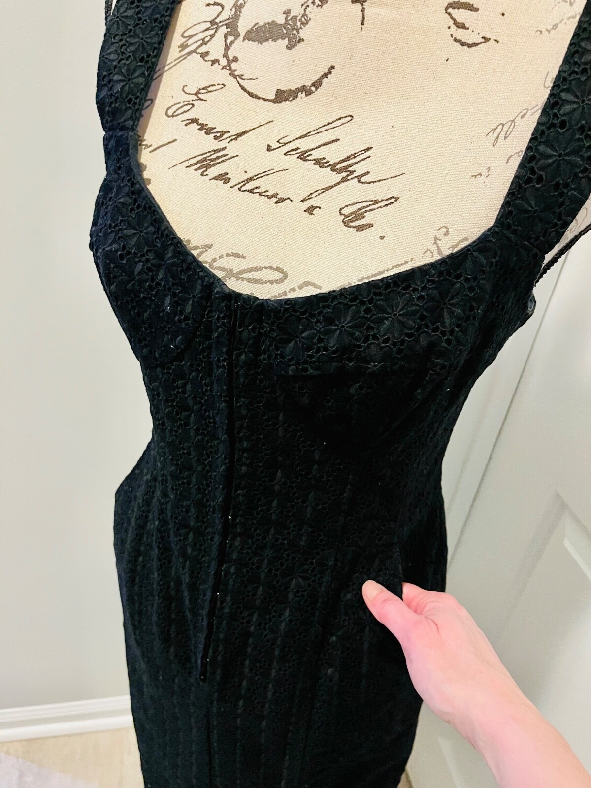 VTG Nanette Lapore Black Eyelet Corset Dress Sleeveless Size 8, STUNNING, EUC