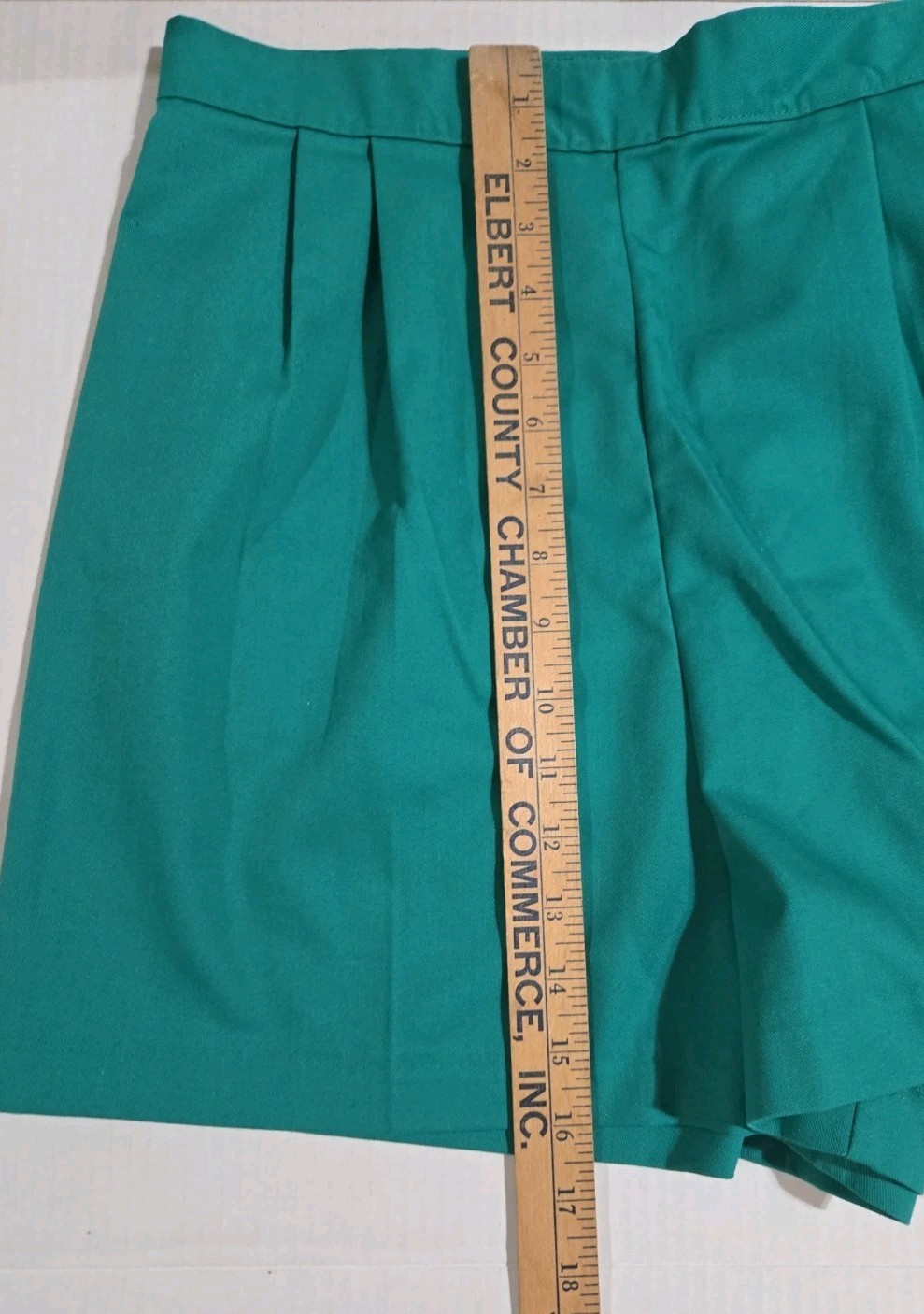 Vintage Cheryl Tiegs Shorts High Waist Pleated Side Snaps Size 16 NOS