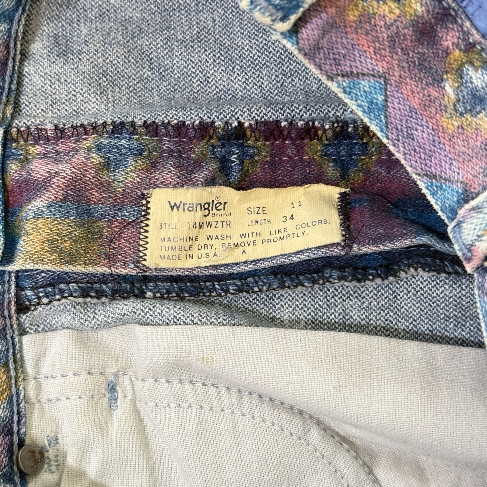 Vintage 80s Wrangler Aztec Print Jeans 14MWTZR Size 11 27×32 Made USA High Rise