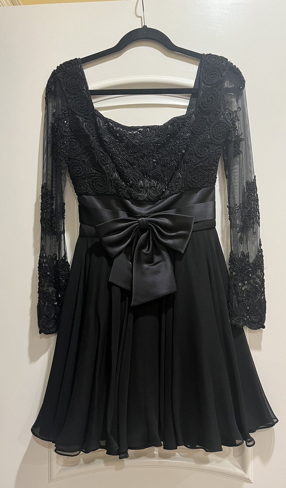 WOW! Vintage Riazee Boutique For Neiman Marcus LBD Black Dress Silk Beaded Bow 6