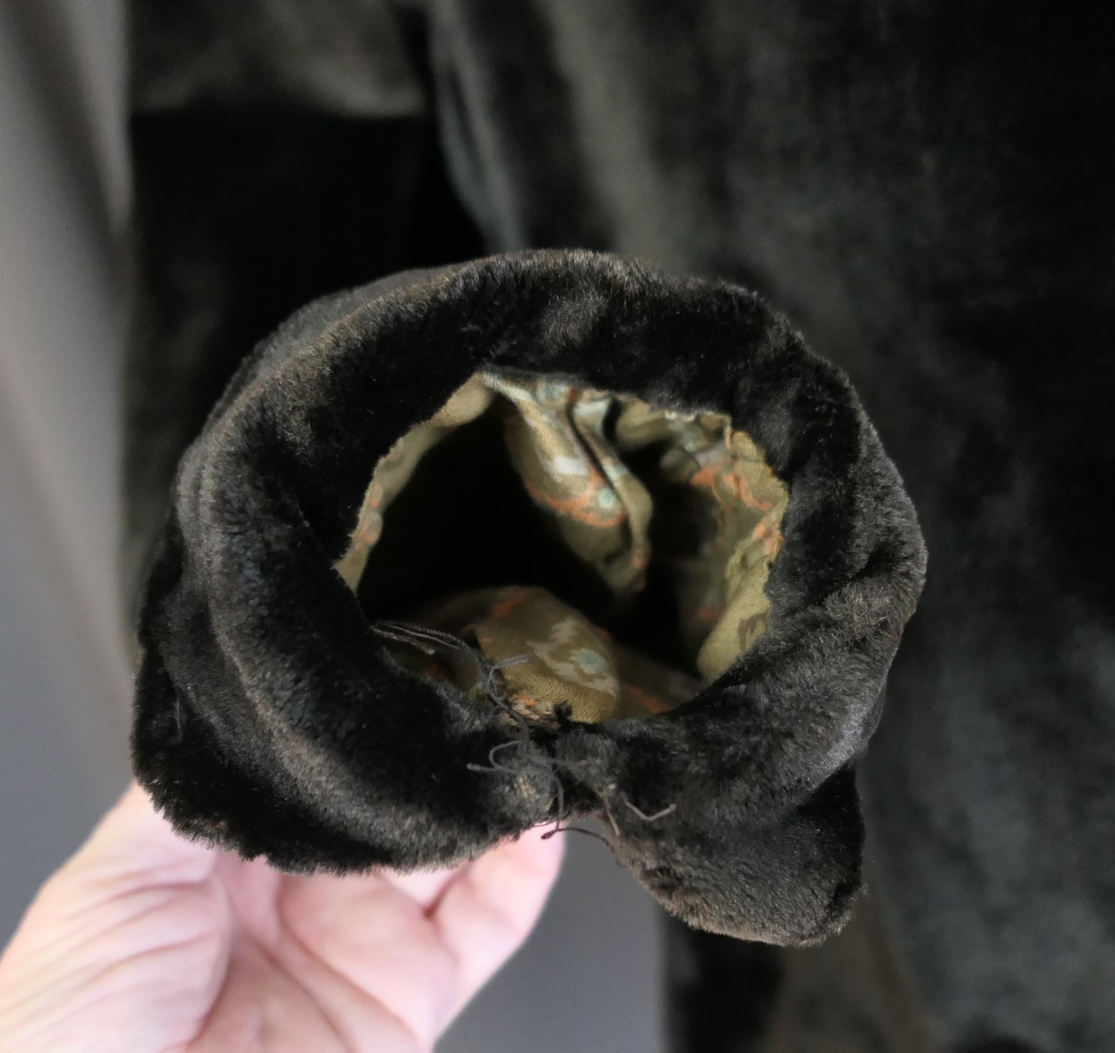 Antique Black Thick Velvet Coat 1800s 1900s, fits 38 inch bust Victorian Jacket