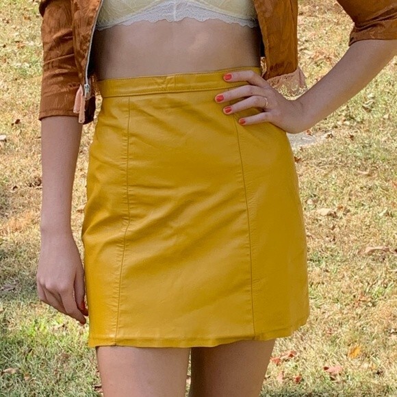 Vintage 1980’s High Waist Mustard Yellow Leather Skirt Small