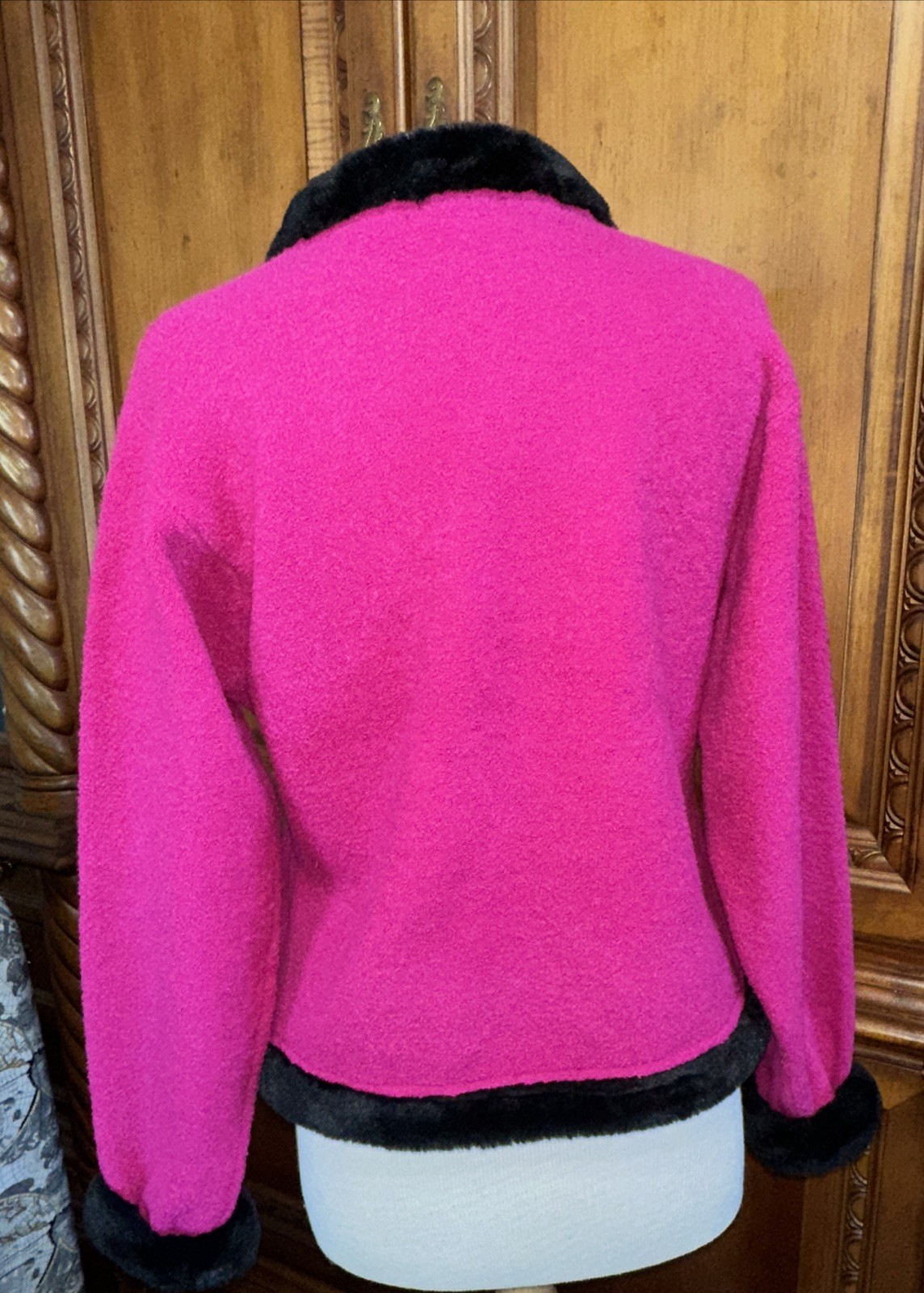 VTG Inspired By Bellepointe Fuscia Lambs Wool Cardigan Black Faux Fur Trim NICE