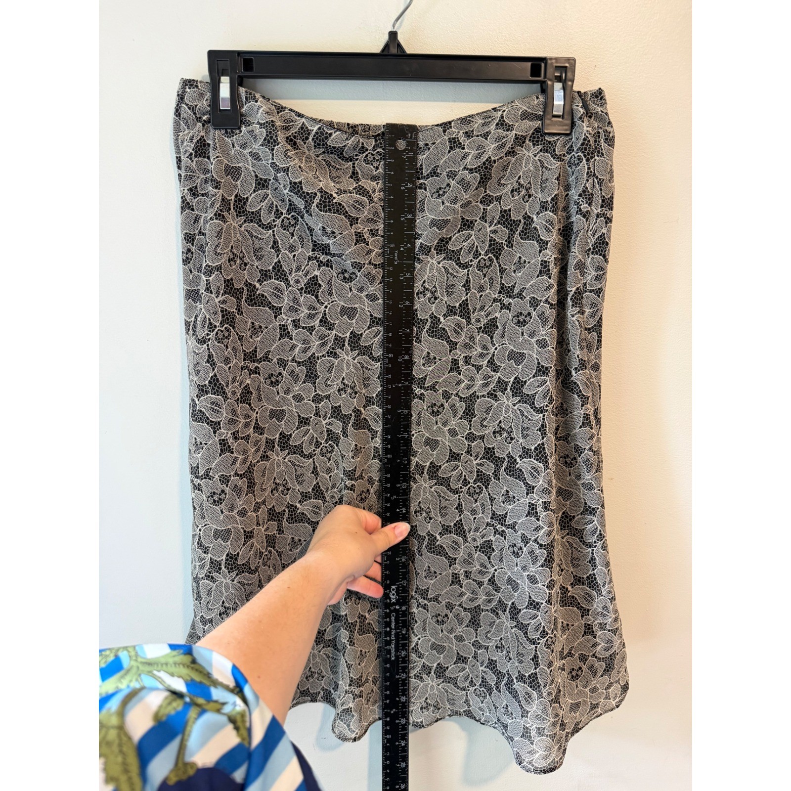 Vintage Express Black Cream Floral Lace Midi Skirt Womens Medium A-Line Lined