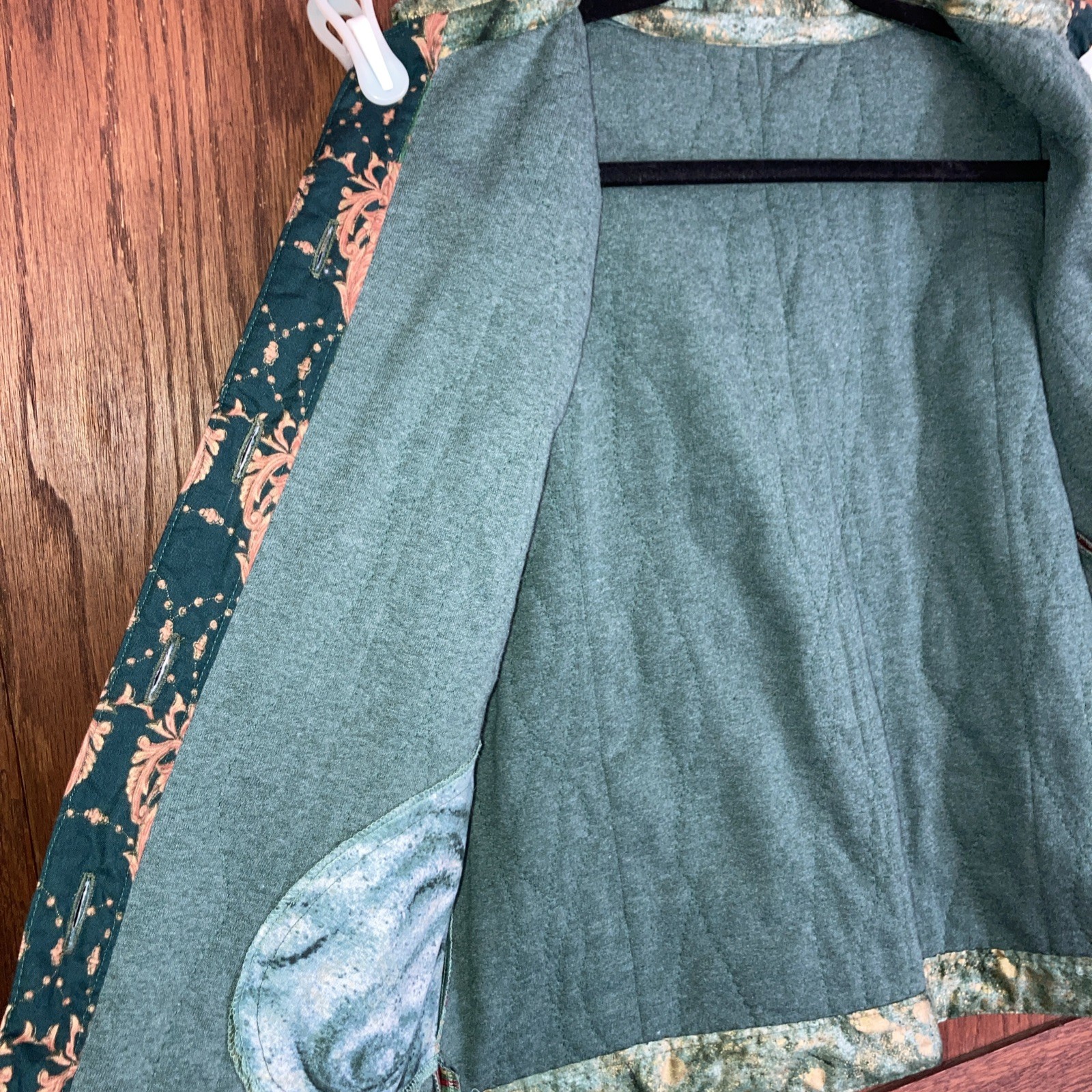 Vtg Womens Patchwork Quilt Jacket Handmade Small Pockets Red Green Gold Buttons
